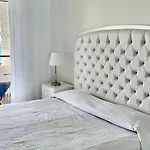 Mi Capricho C16 Beachfront Appartement