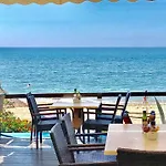Mi Capricho C16 Beachfront *