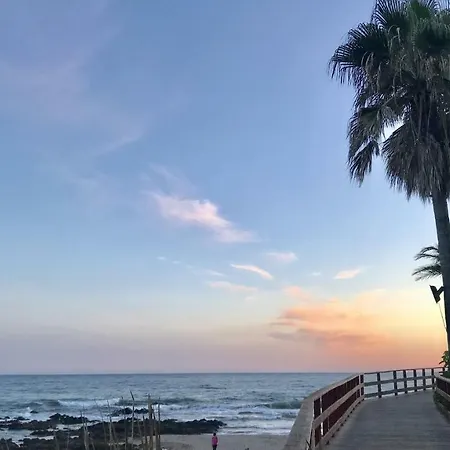 Mi Capricho C16 Beachfront Sitio de Calahonda